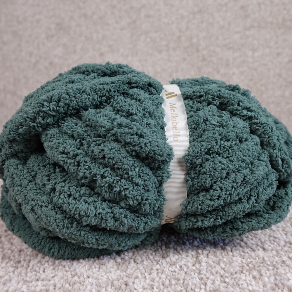 Mellobello Dark Green Chenille Chunky Plush Yarn for‎ Knitting and Crochet
